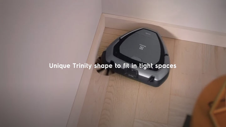 Electrolux Pure i9.2 robotic vacuum Unique Trinity Shape image