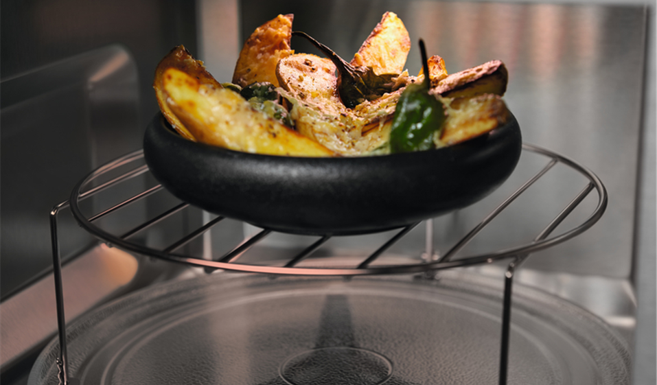 SEAR. CHARGRILL. MELT.